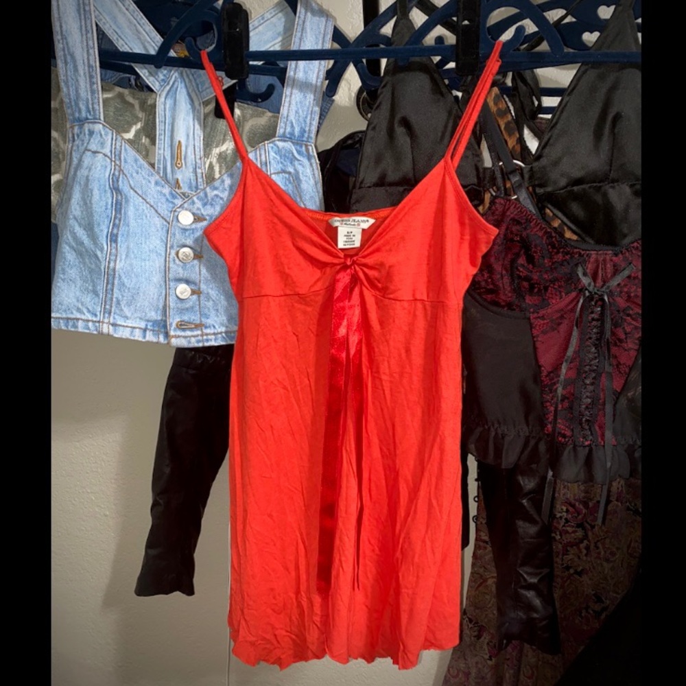 SOLD Guess top